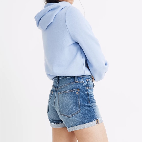 Madewell High-Rise Denim Shorts in Burke Wash: Button-Front Edition - Picture 9 of 11